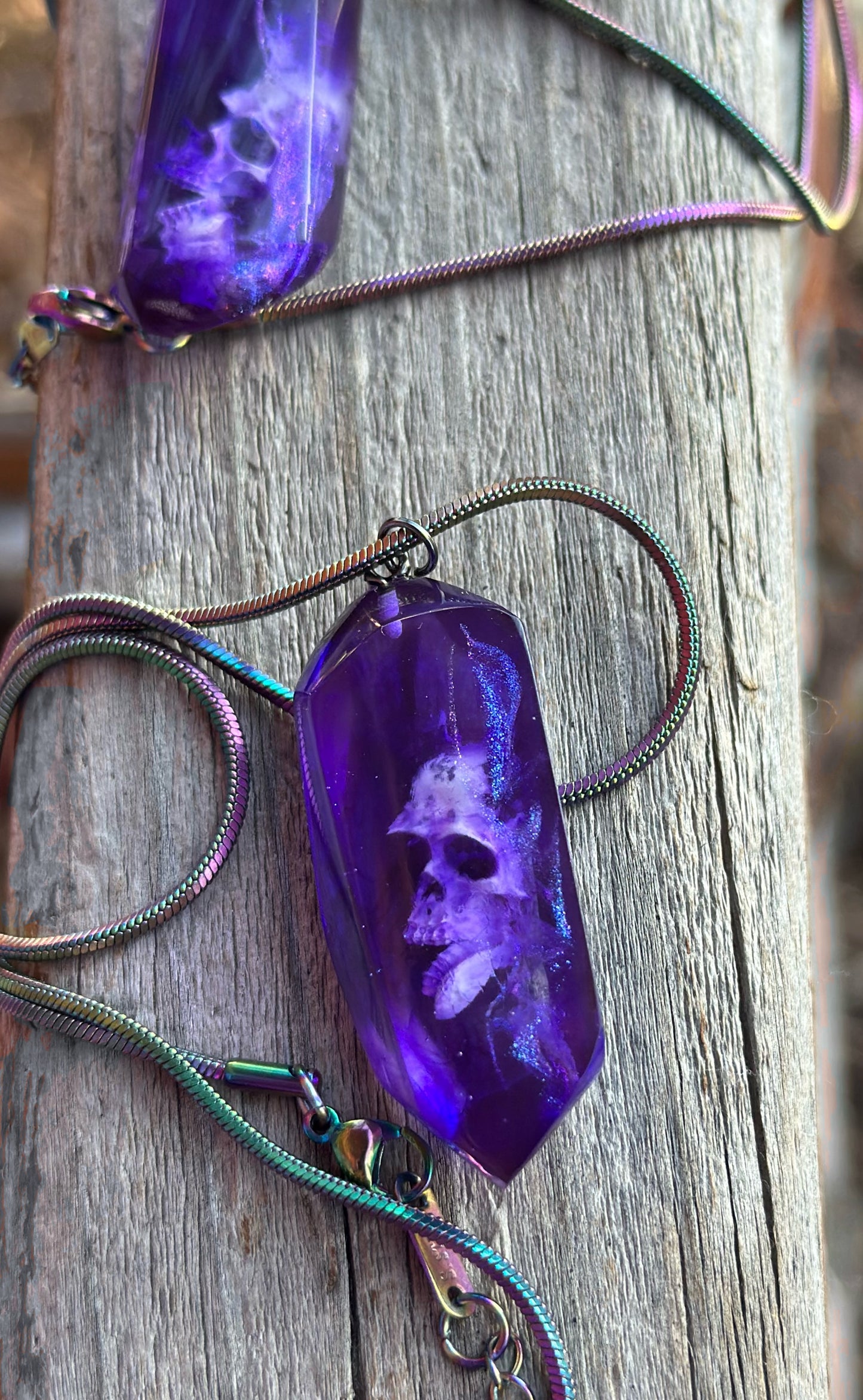 Shade of a Twisted Soul - pendant