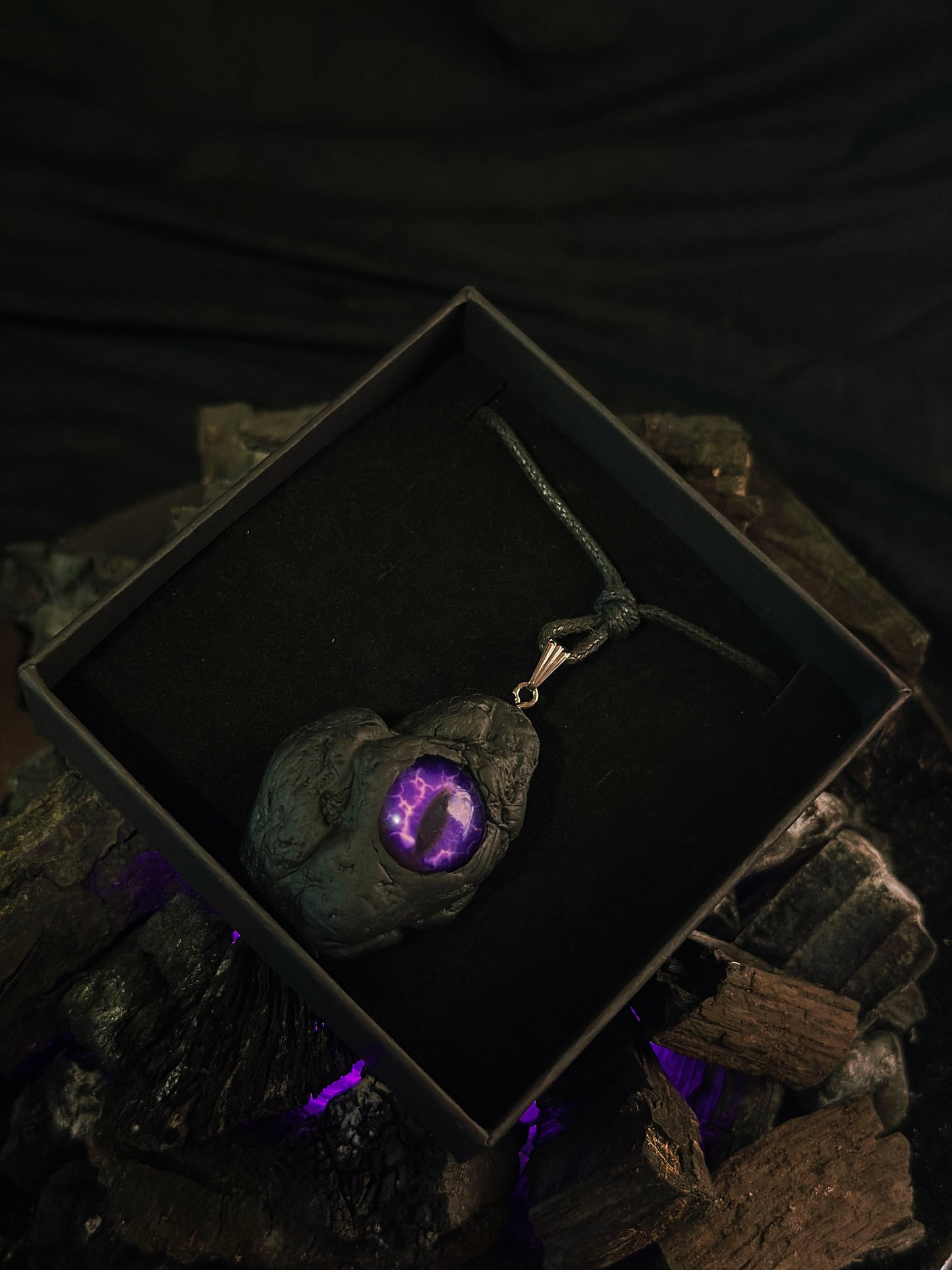 The Silent Observer - magical fantasy pendant