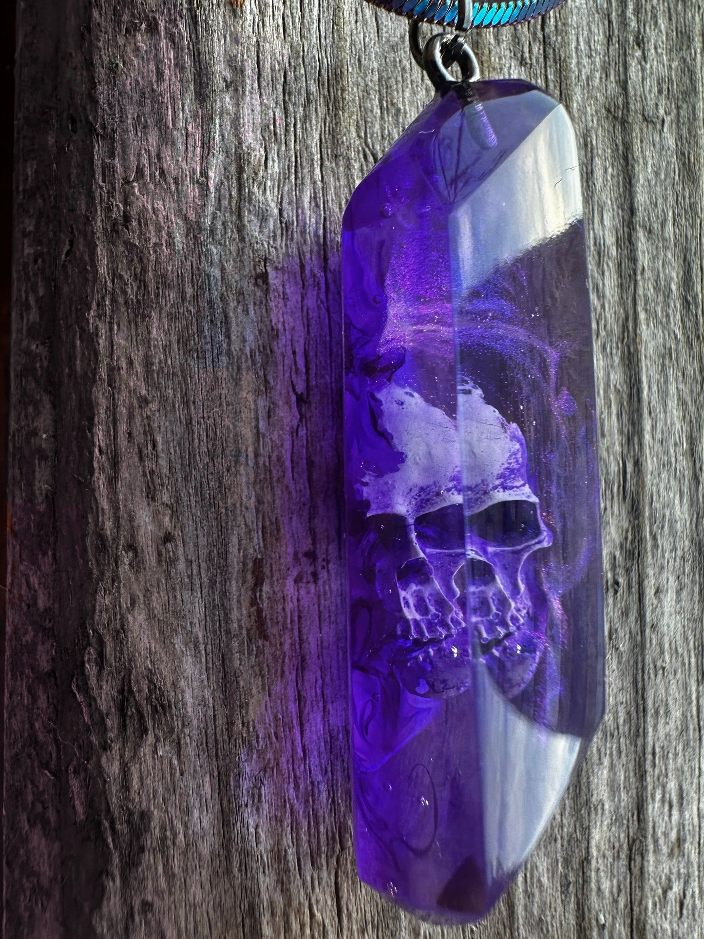 Shade of a Twisted Soul - pendant