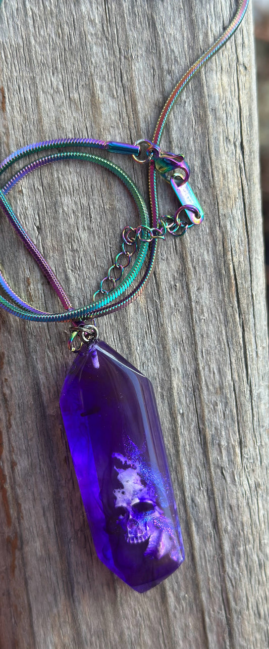 Shade of a Twisted Soul - Pendant