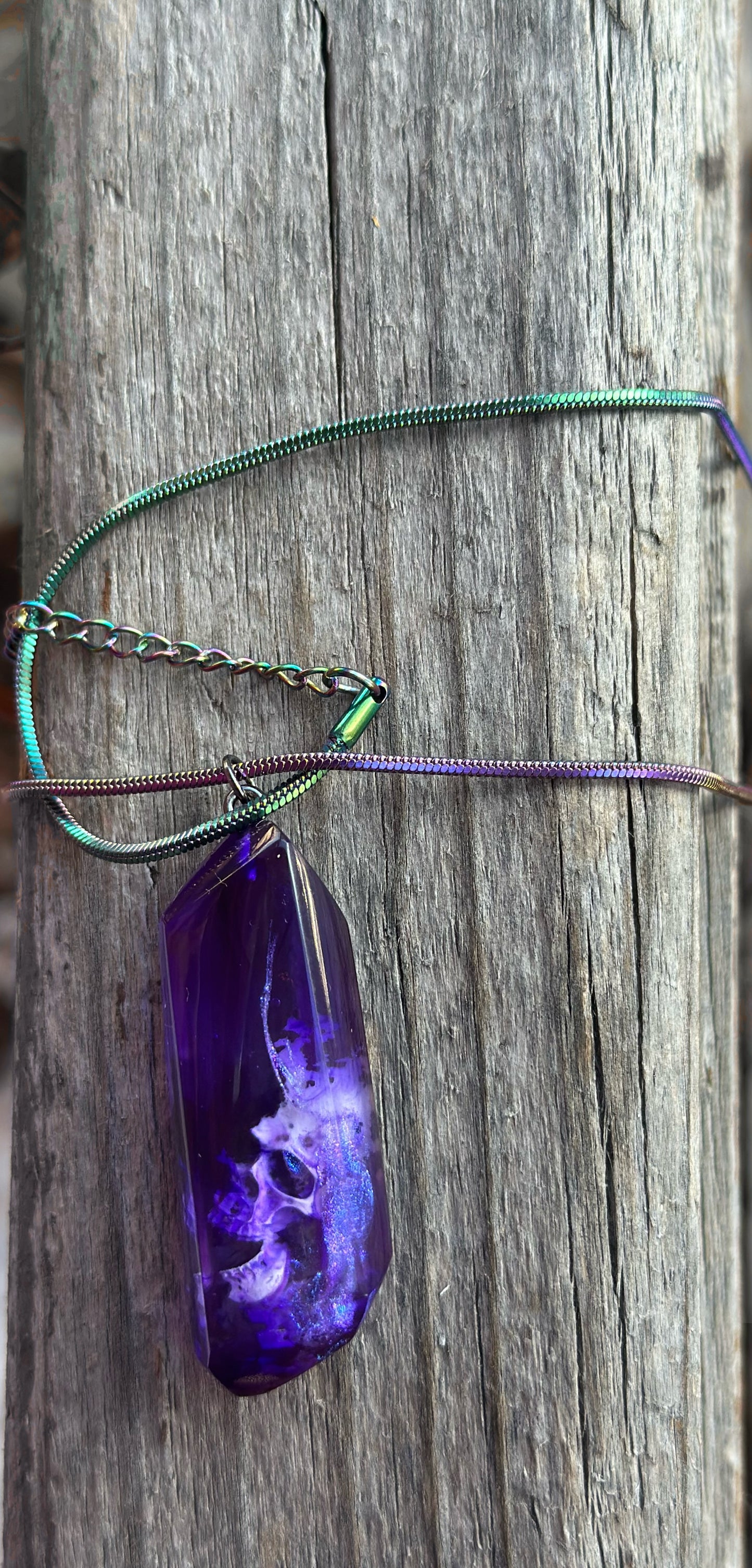Shade of a Twisted Soul - pendant